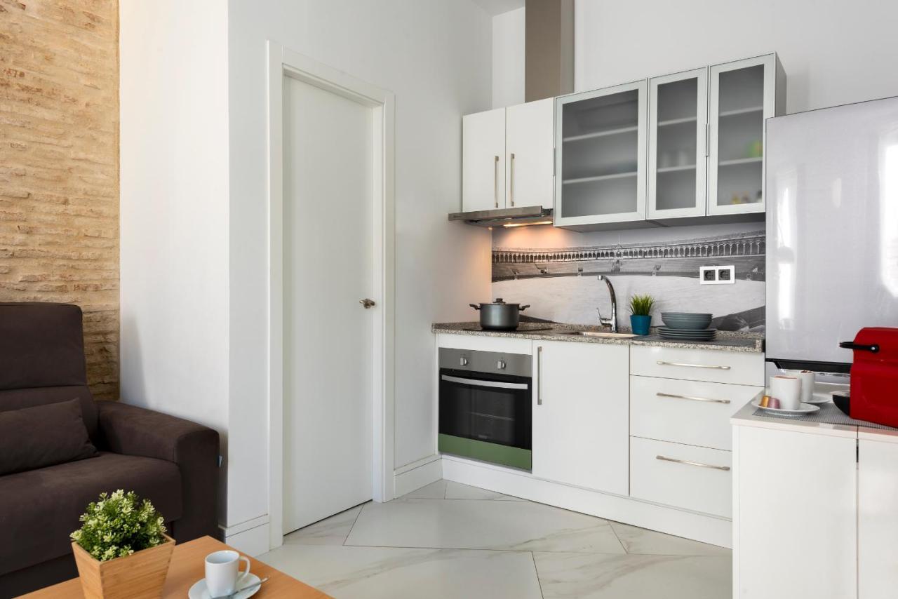 Apartamentos Adriano Sevilla Exteriör bild